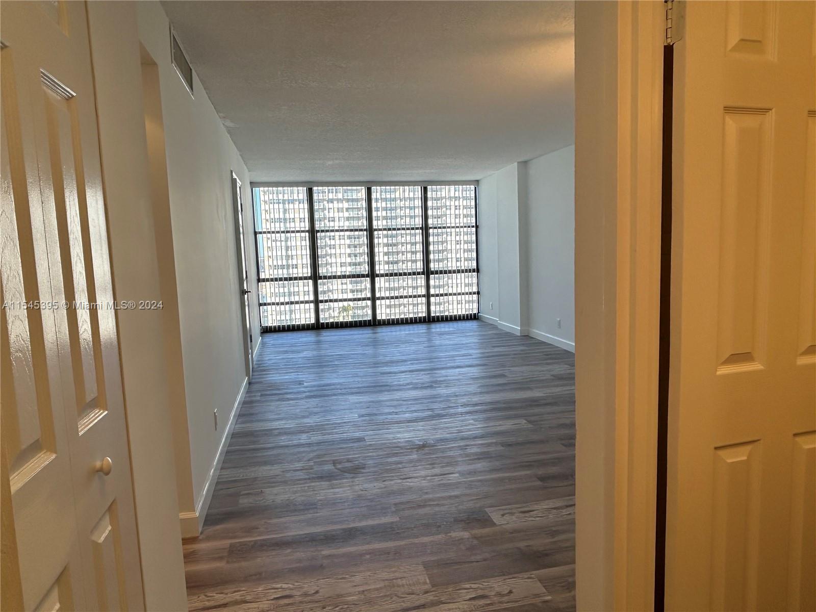 2017 S Ocean Dr 1405, Hallandale Beach, Florida 33009, 2 Bedrooms Bedrooms, ,2 BathroomsBathrooms,Residentiallease,For Rent,2017 S Ocean Dr 1405,A11545395