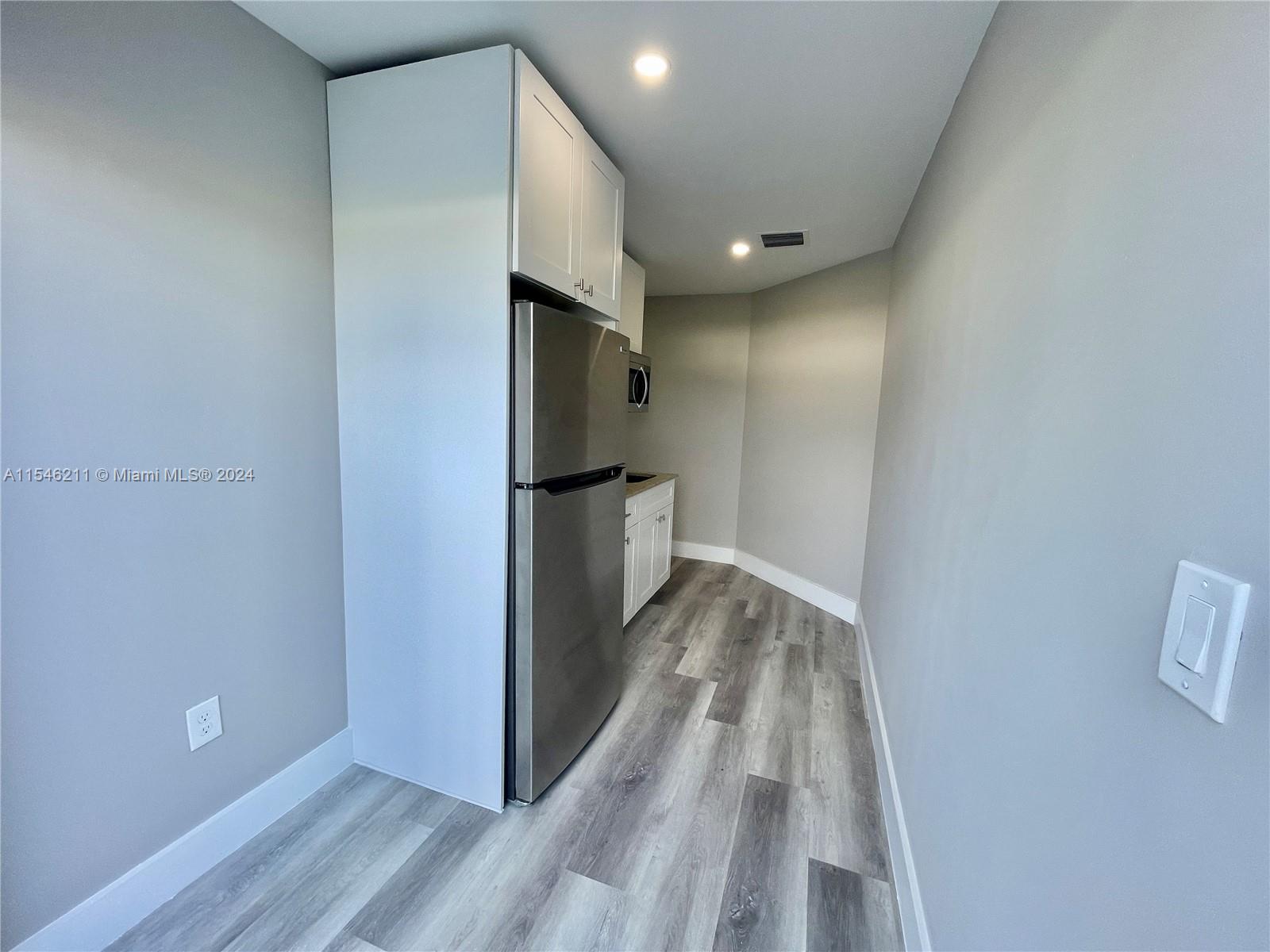 11939 SW 218th St 2, Miami, Florida 33170, 1 Bedroom Bedrooms, ,1 BathroomBathrooms,Residentiallease,For Rent,11939 SW 218th St 2,A11546211