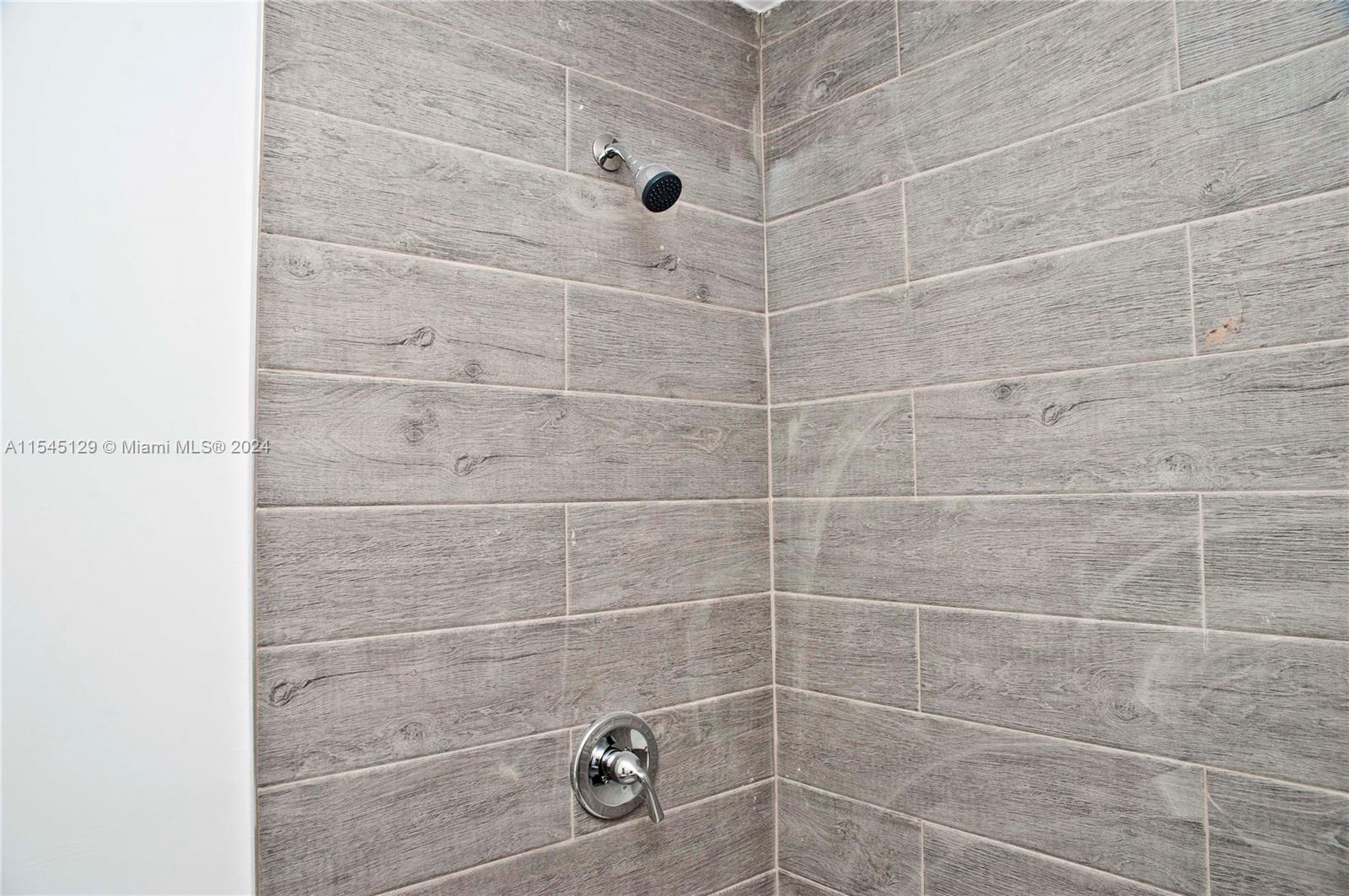 1323 N Federal Hwy 3, Hollywood, Florida 33020, 1 Bedroom Bedrooms, ,1 BathroomBathrooms,Residentiallease,For Rent,1323 N Federal Hwy 3,A11545129