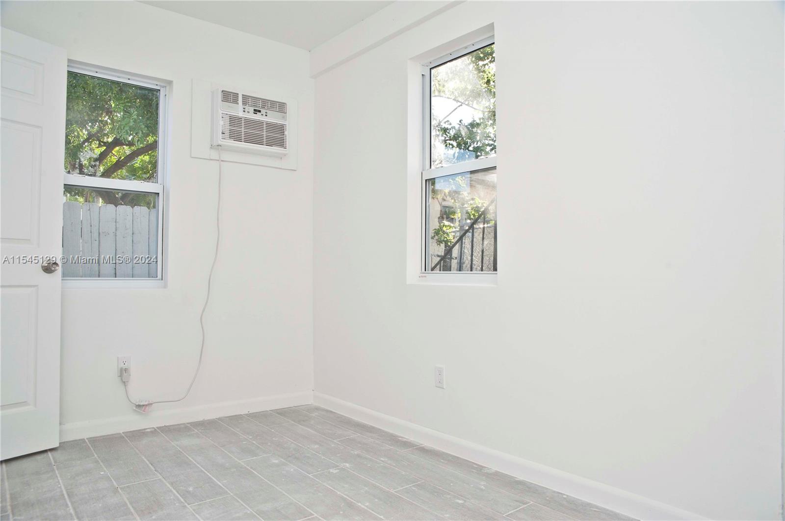 1323 N Federal Hwy 3, Hollywood, Florida 33020, 1 Bedroom Bedrooms, ,1 BathroomBathrooms,Residentiallease,For Rent,1323 N Federal Hwy 3,A11545129