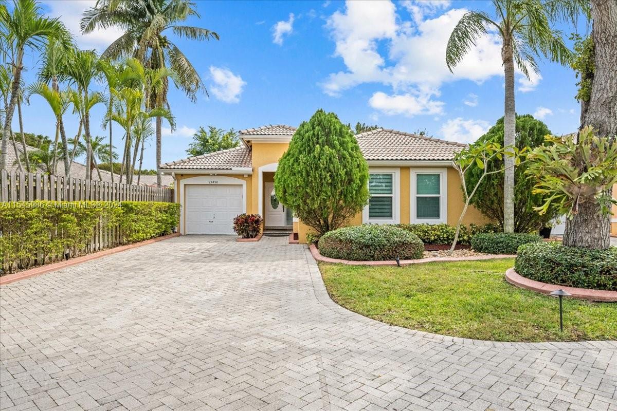 15450 SW 142nd St  For Sale A11545986, FL