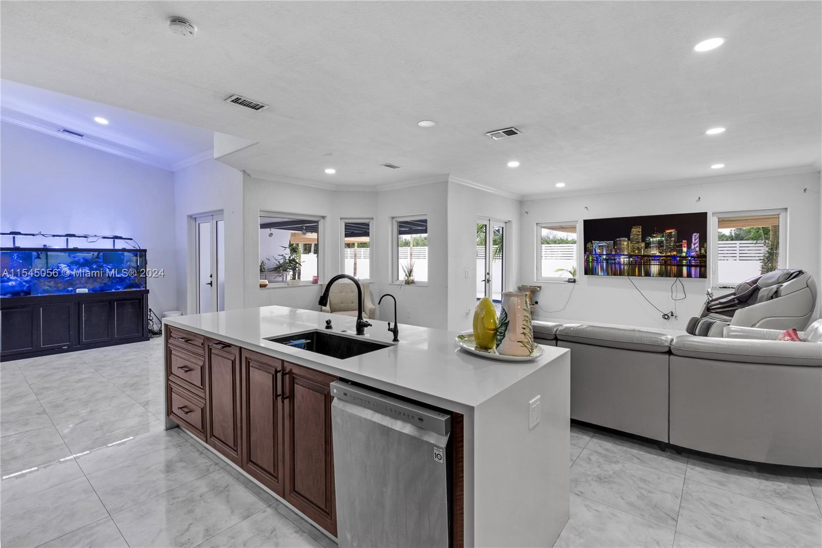 16231 NW 77th Pl, Miami Lakes, Florida 33016, 4 Bedrooms Bedrooms, ,3 BathroomsBathrooms,Residential,For Sale,16231 NW 77th Pl,A11545056