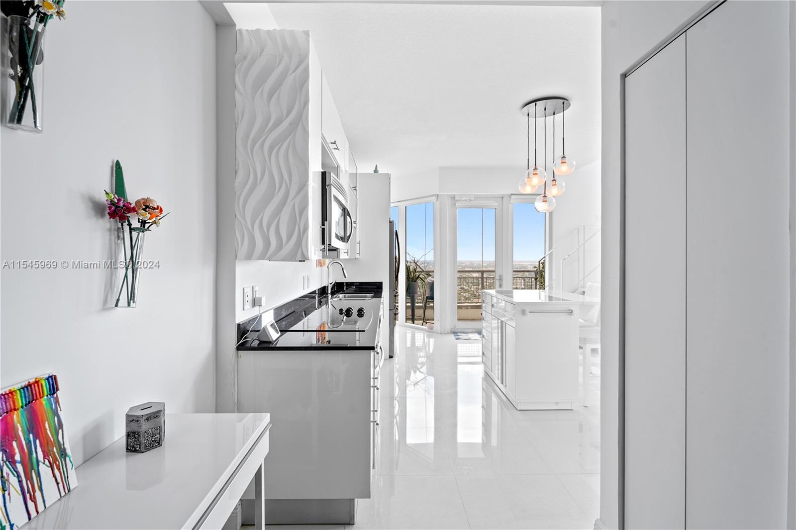 60 SW 13th St 4013, Miami, Florida 33130, 2 Bedrooms Bedrooms, ,2 BathroomsBathrooms,Residential,For Sale,60 SW 13th St 4013,A11545969
