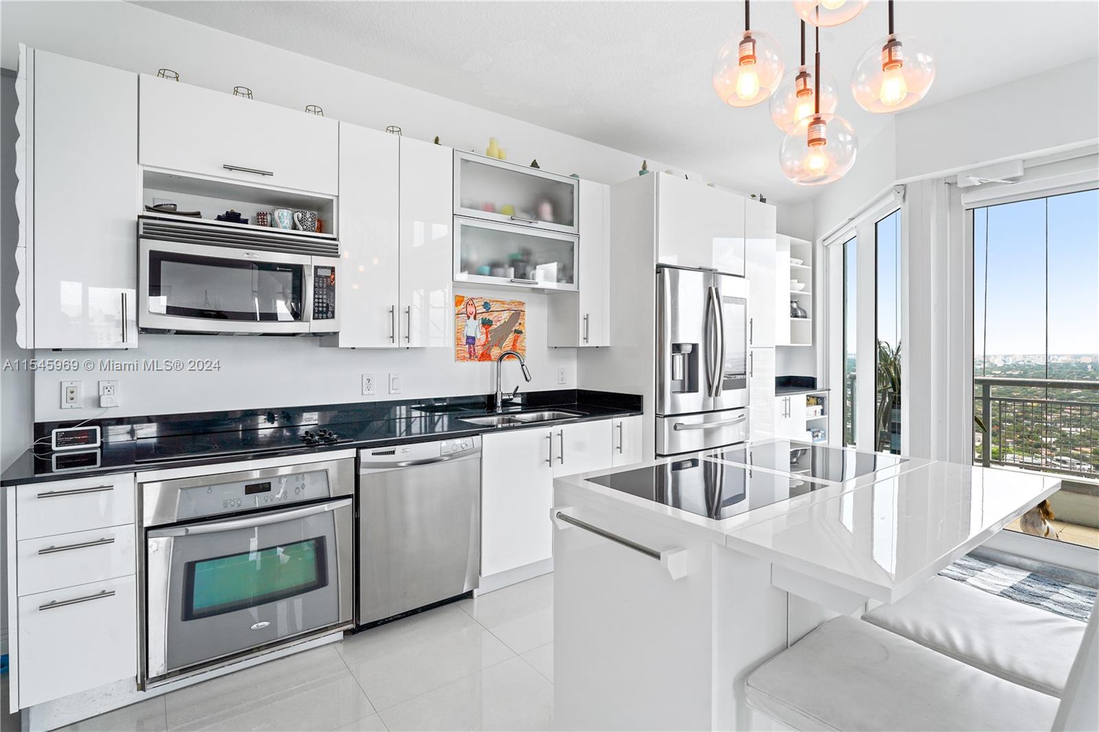 60 SW 13th St 4013, Miami, Florida 33130, 2 Bedrooms Bedrooms, ,2 BathroomsBathrooms,Residential,For Sale,60 SW 13th St 4013,A11545969