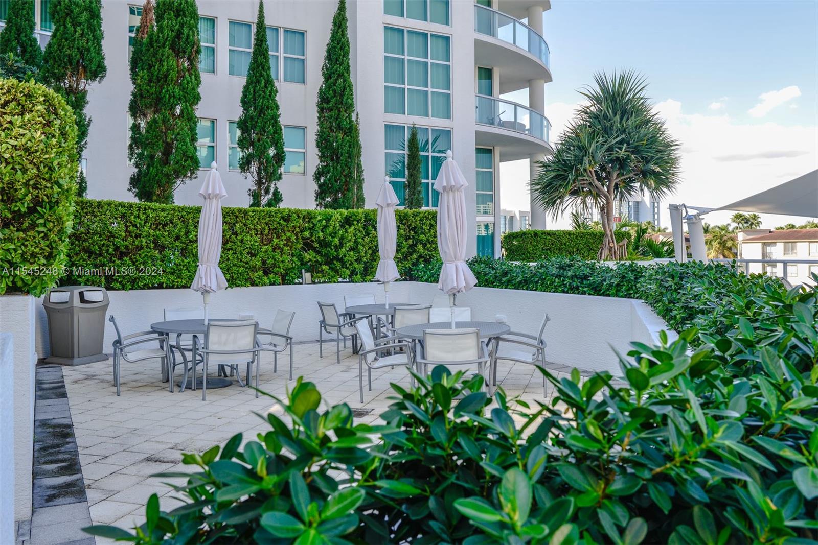 3131 NE 188th St 1-1213, Aventura, Florida 33180, 2 Bedrooms Bedrooms, ,2 BathroomsBathrooms,Residentiallease,For Rent,3131 NE 188th St 1-1213,A11545248