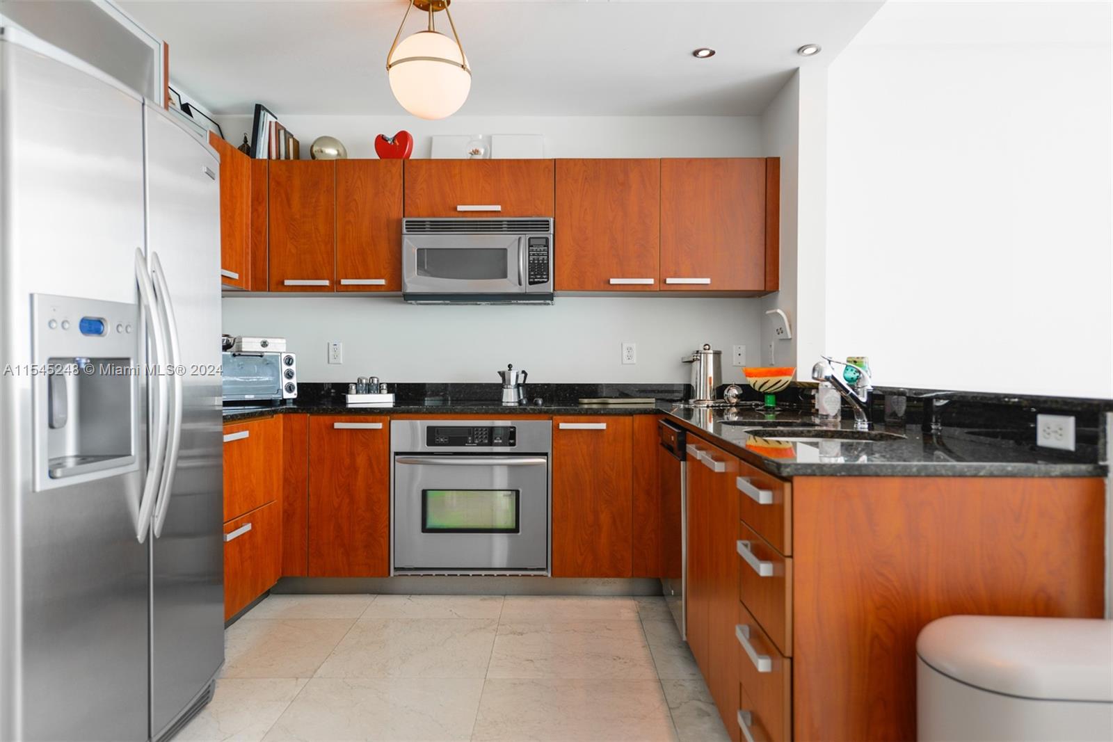 3131 NE 188th St 1-1213, Aventura, Florida 33180, 2 Bedrooms Bedrooms, ,2 BathroomsBathrooms,Residentiallease,For Rent,3131 NE 188th St 1-1213,A11545248