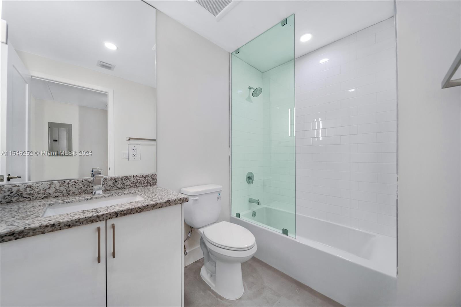 1536 NW 15th Ave 103, Miami, Florida 33125, ,1 BathroomBathrooms,Residentiallease,For Rent,1536 NW 15th Ave 103,A11546252