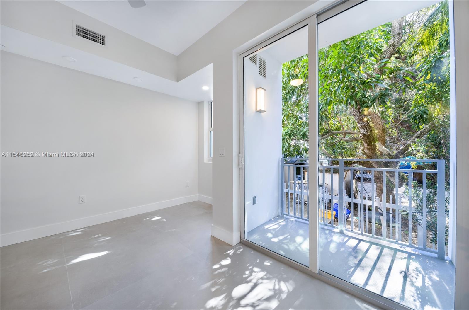 1536 NW 15th Ave 103, Miami, Florida 33125, ,1 BathroomBathrooms,Residentiallease,For Rent,1536 NW 15th Ave 103,A11546252