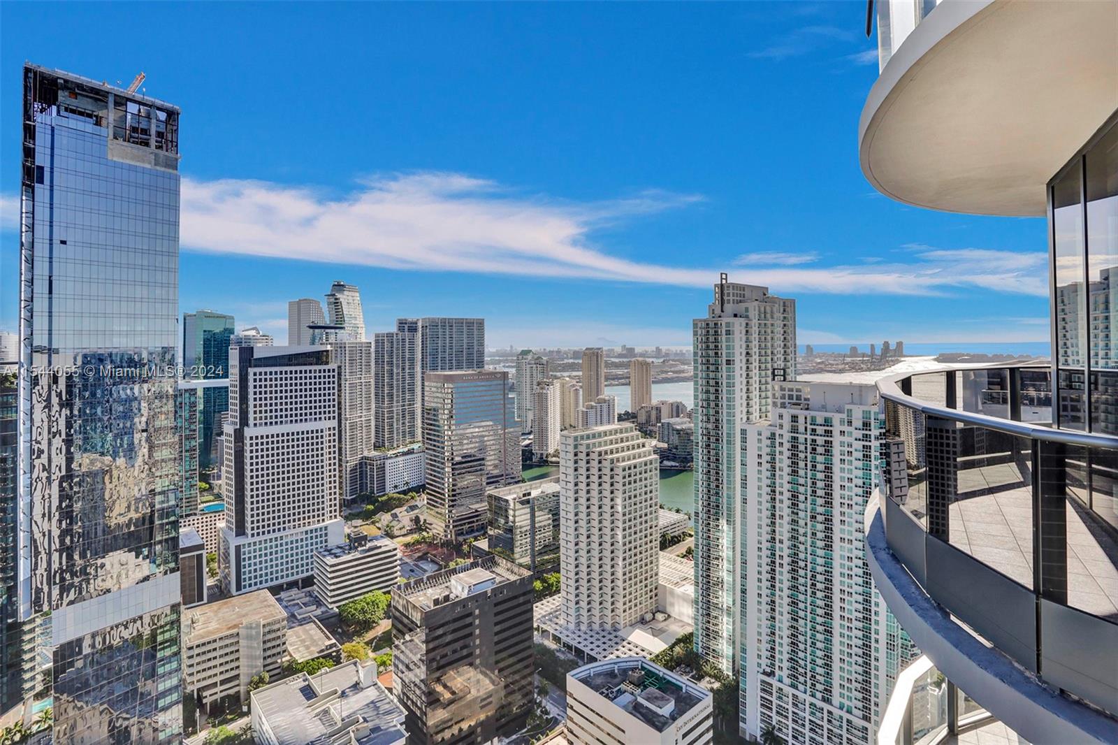 1000 Brickell Plz PH5208, Miami, Florida 33131, 3 Bedrooms Bedrooms, ,3 BathroomsBathrooms,Residentiallease,For Rent,1000 Brickell Plz PH5208,A11544055