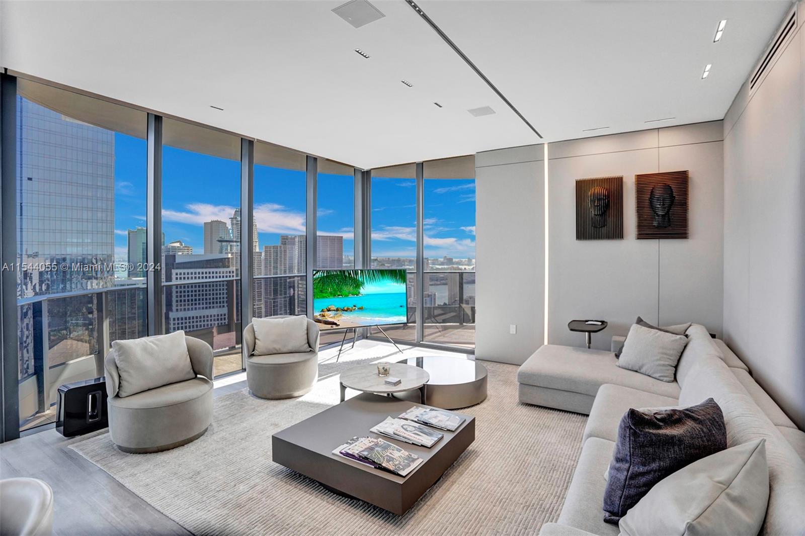 1000 Brickell Plz PH5208, Miami, Florida 33131, 3 Bedrooms Bedrooms, ,3 BathroomsBathrooms,Residentiallease,For Rent,1000 Brickell Plz PH5208,A11544055