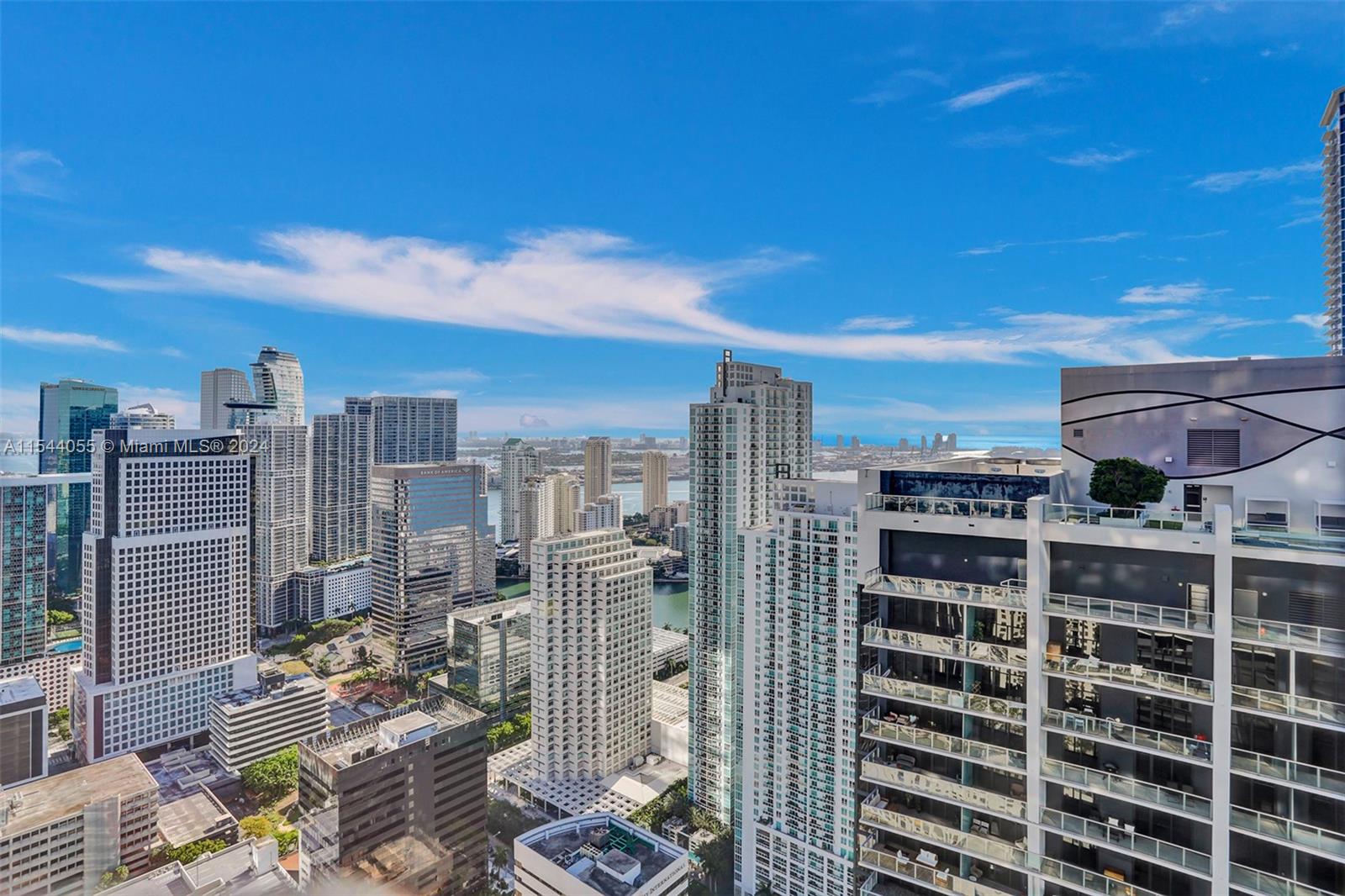 1000 Brickell Plz PH5208, Miami, Florida 33131, 3 Bedrooms Bedrooms, ,3 BathroomsBathrooms,Residentiallease,For Rent,1000 Brickell Plz PH5208,A11544055