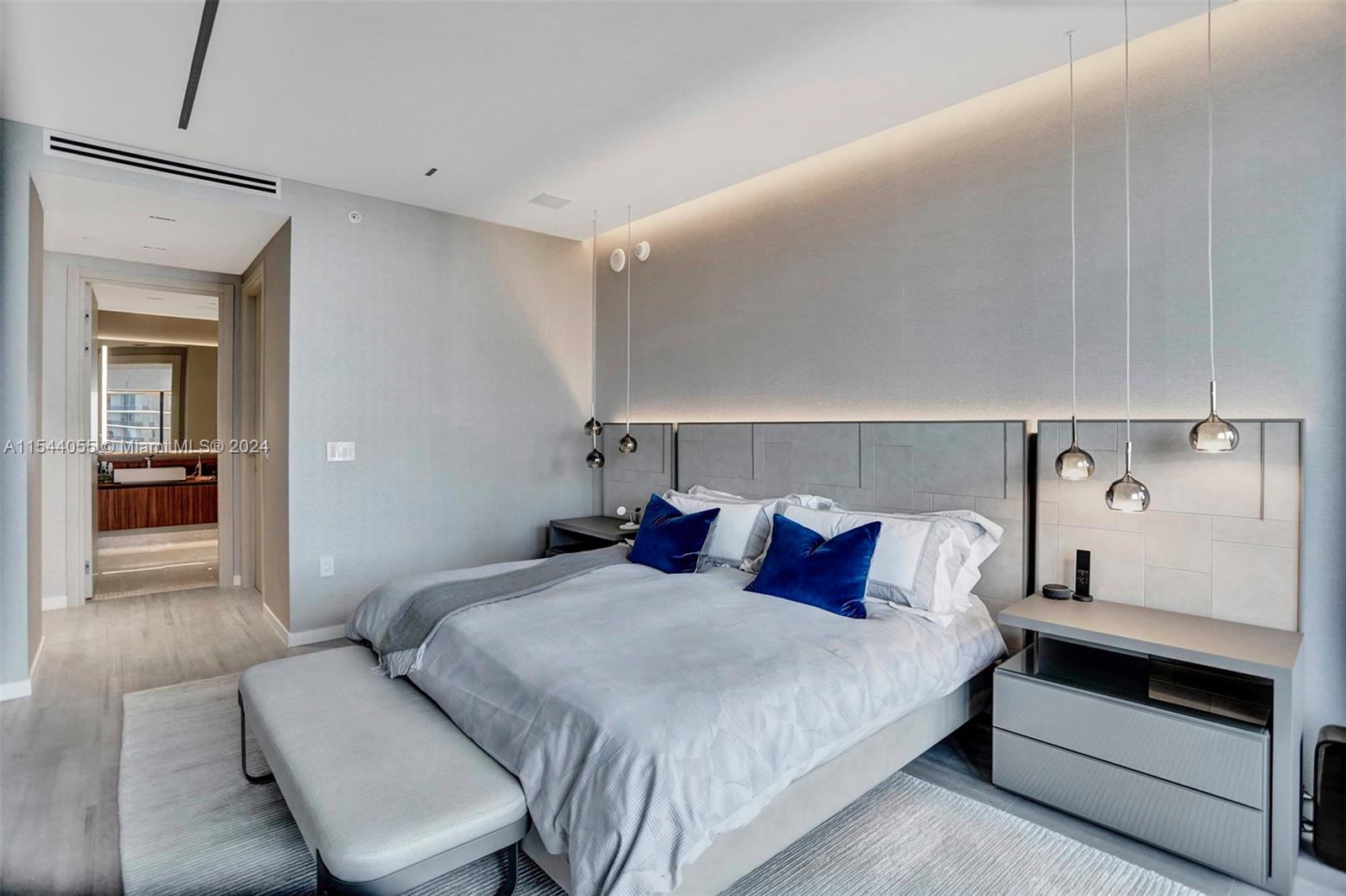 1000 Brickell Plz PH5208, Miami, Florida 33131, 3 Bedrooms Bedrooms, ,3 BathroomsBathrooms,Residentiallease,For Rent,1000 Brickell Plz PH5208,A11544055