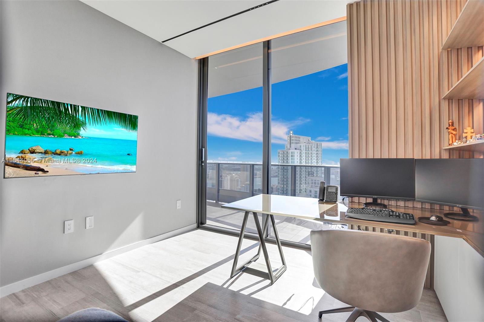 1000 Brickell Plz PH5208, Miami, Florida 33131, 3 Bedrooms Bedrooms, ,3 BathroomsBathrooms,Residentiallease,For Rent,1000 Brickell Plz PH5208,A11544055