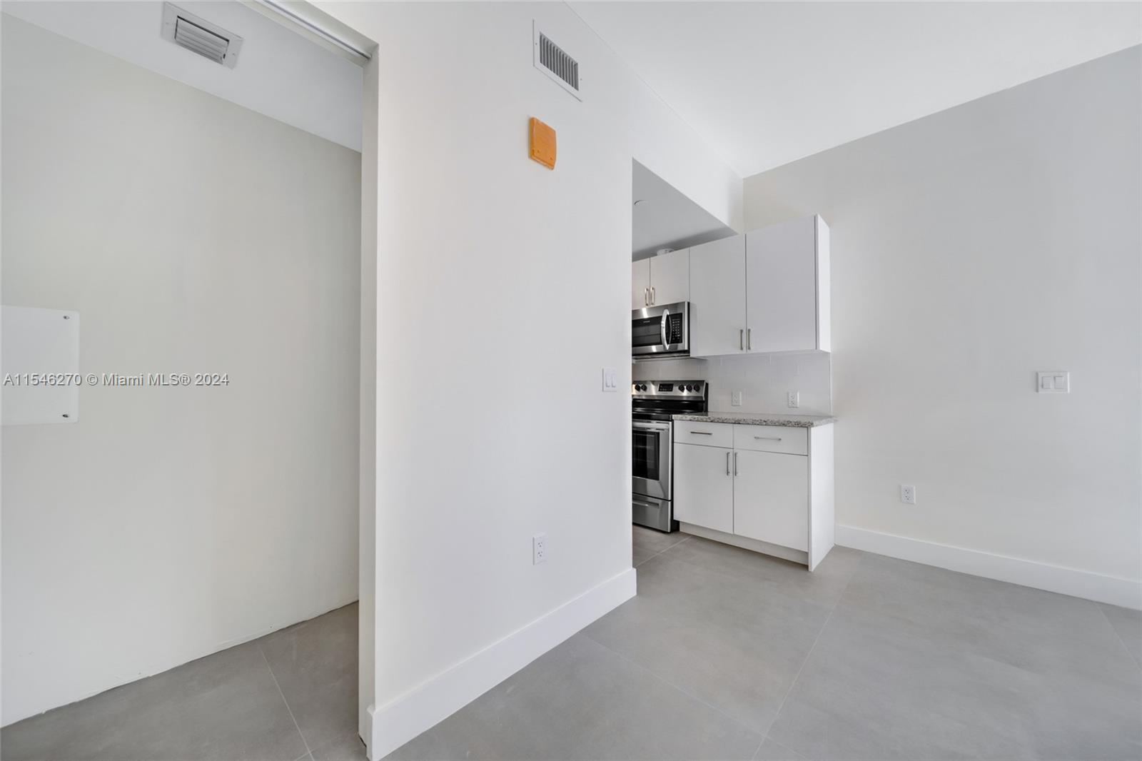 1536 NW 15th Ave 104, Miami, Florida 33125, ,1 BathroomBathrooms,Residentiallease,For Rent,1536 NW 15th Ave 104,A11546270