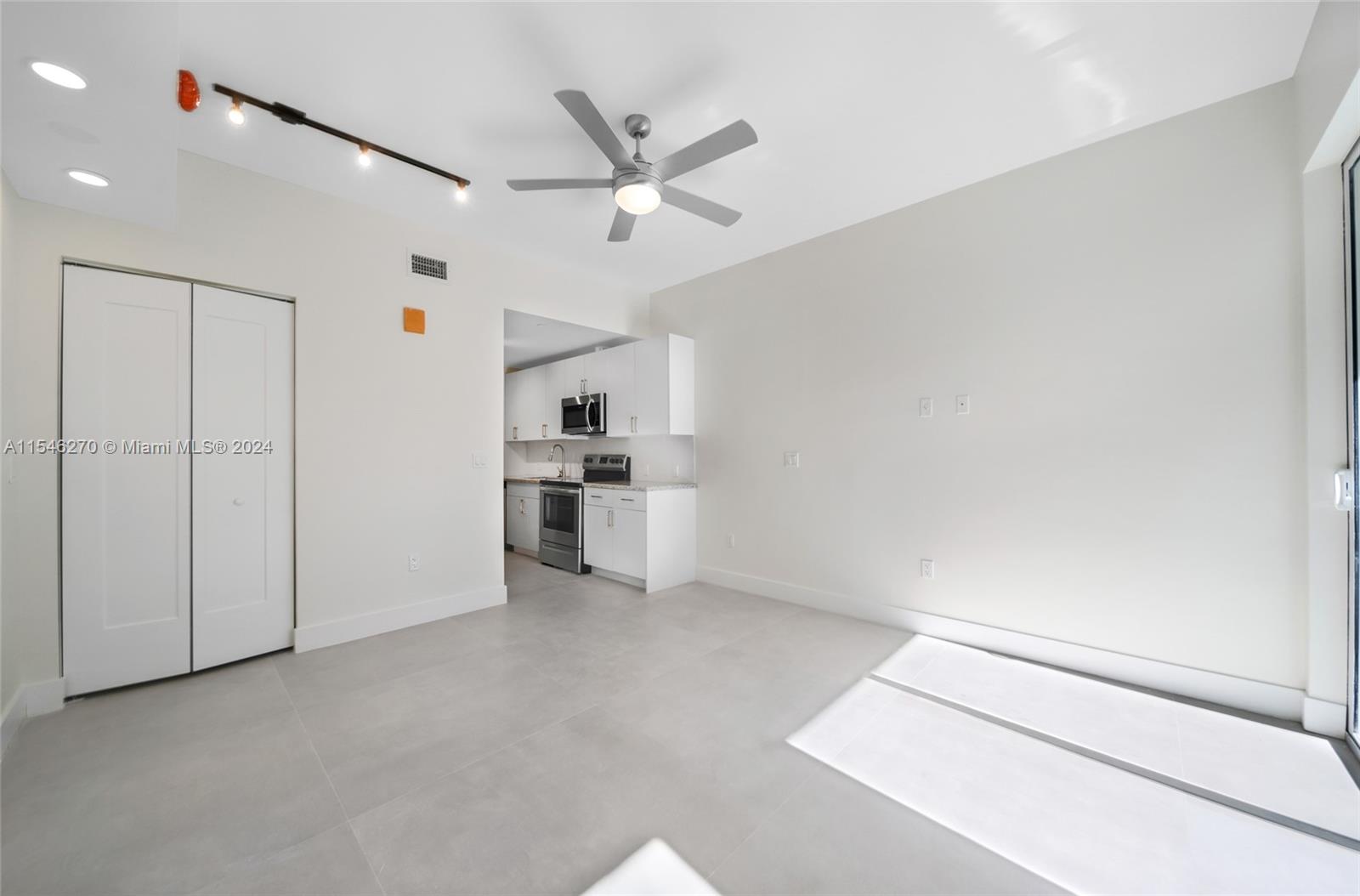 1536 NW 15th Ave 104, Miami, Florida 33125, ,1 BathroomBathrooms,Residentiallease,For Rent,1536 NW 15th Ave 104,A11546270