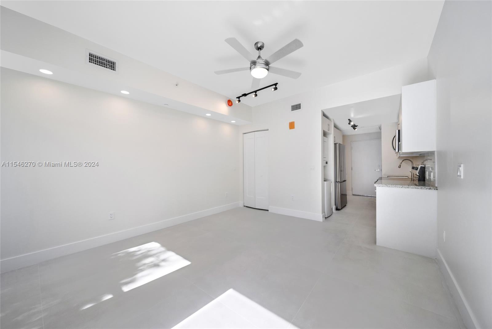 1536 NW 15th Ave 104, Miami, Florida 33125, ,1 BathroomBathrooms,Residentiallease,For Rent,1536 NW 15th Ave 104,A11546270
