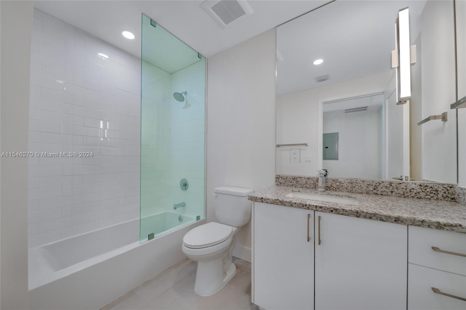 1536 NW 15th Ave 104, Miami, Florida 33125, ,1 BathroomBathrooms,Residentiallease,For Rent,1536 NW 15th Ave 104,A11546270
