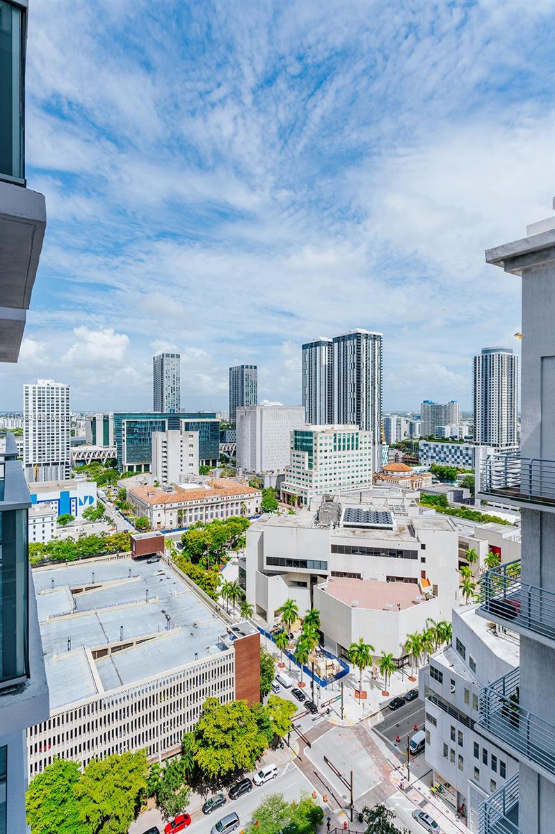 227 NE 2nd St 2508, Miami, Florida 33132, ,1 BathroomBathrooms,Residential,For Sale,227 NE 2nd St 2508,A11546210