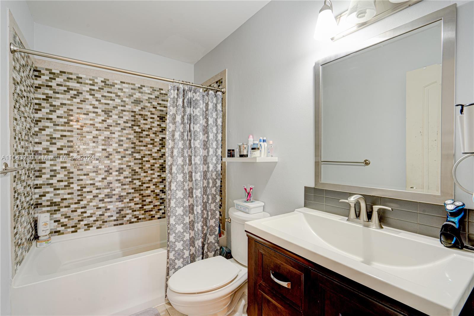 12027 Royal Palm Blvd 6L, Coral Springs, Florida 33065, 3 Bedrooms Bedrooms, ,2 BathroomsBathrooms,Residential,For Sale,12027 Royal Palm Blvd 6L,A11543233