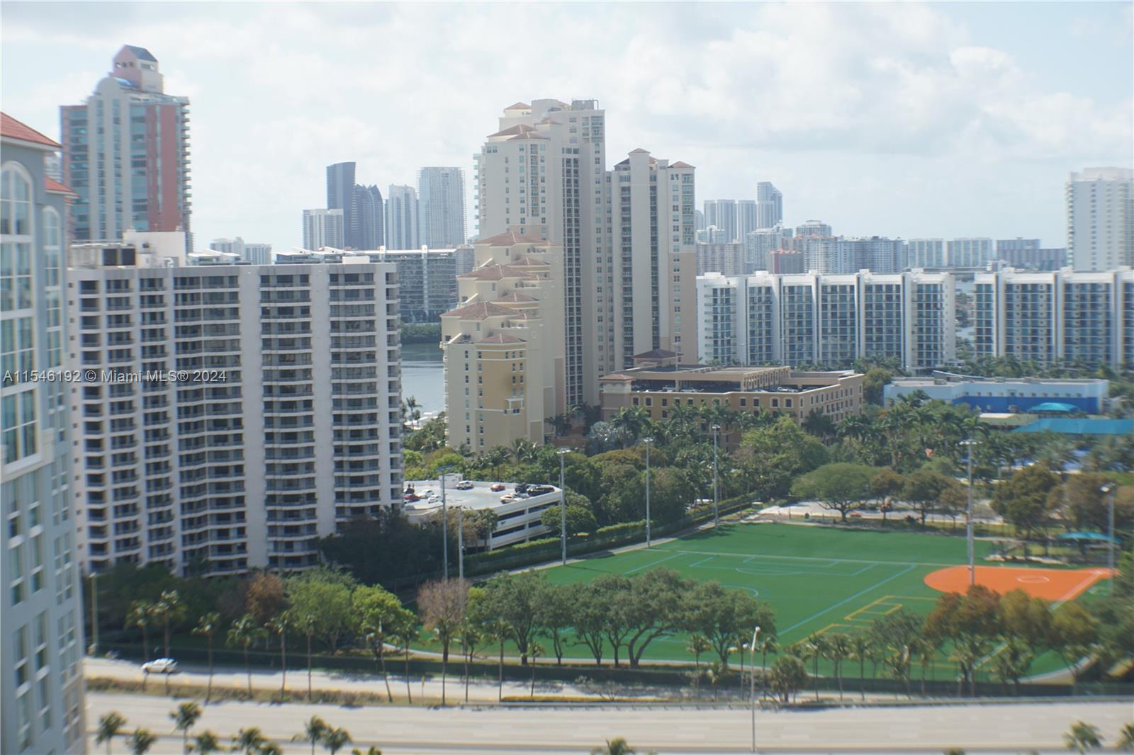 19501 W Country Club Dr 2106, Aventura, Florida 33180, 1 Bedroom Bedrooms, ,1 BathroomBathrooms,Residentiallease,For Rent,19501 W Country Club Dr 2106,A11546192