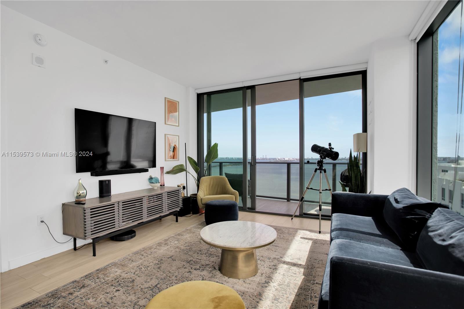 460 NE 28th St 2208, Miami, Florida 33137, 3 Bedrooms Bedrooms, ,2 BathroomsBathrooms,Residential,For Sale,460 NE 28th St 2208,A11539573