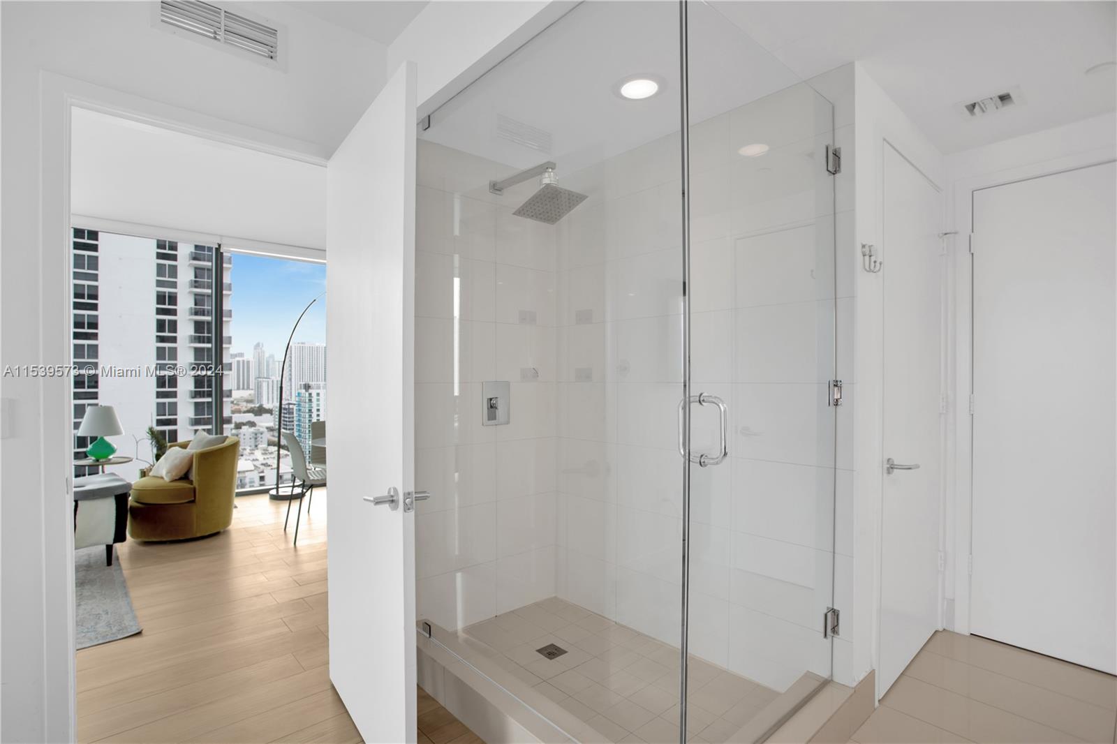 460 NE 28th St 2208, Miami, Florida 33137, 3 Bedrooms Bedrooms, ,2 BathroomsBathrooms,Residential,For Sale,460 NE 28th St 2208,A11539573