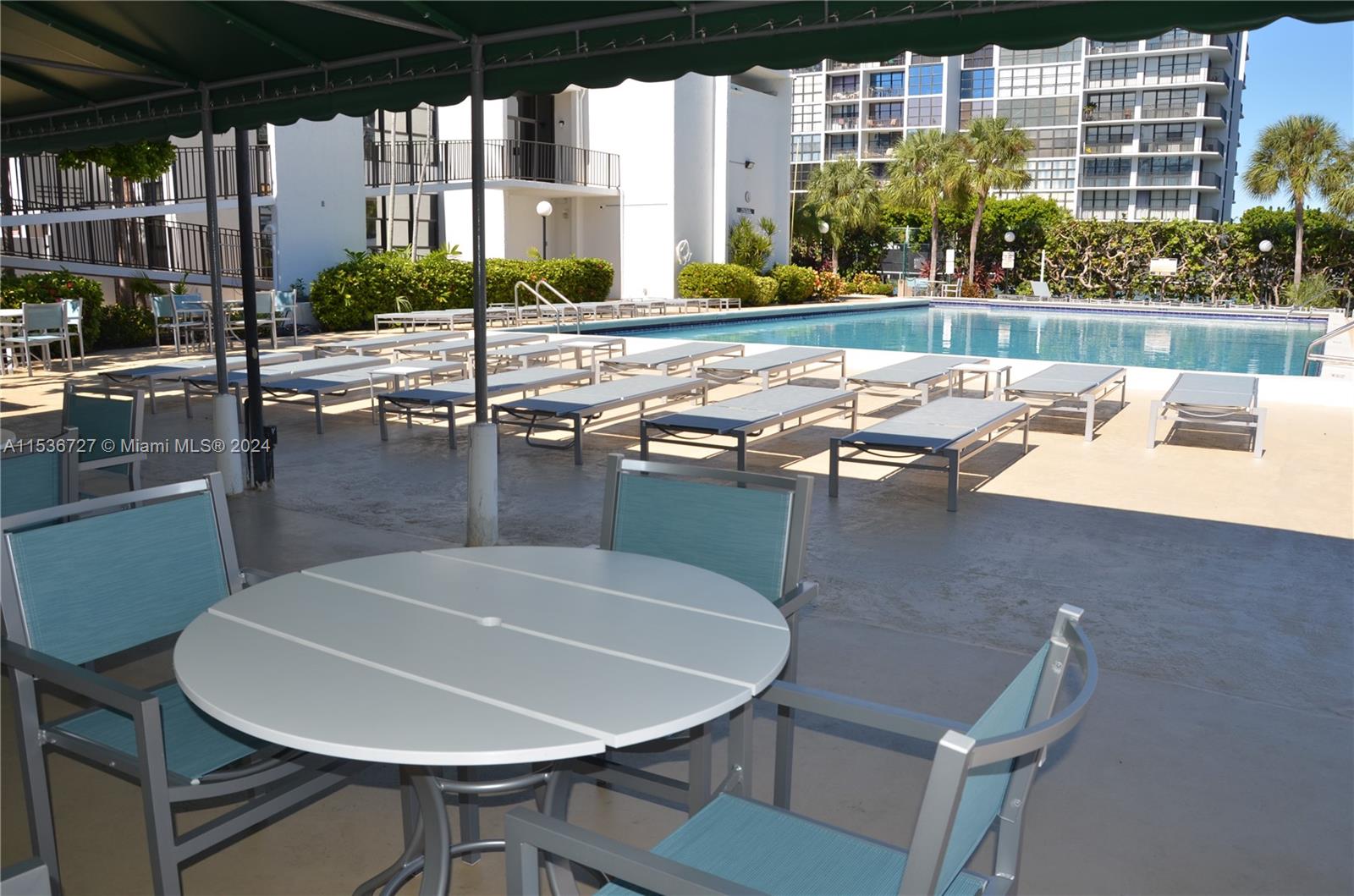 1000 Parkview Dr 306, Hallandale Beach, Florida 33009, 1 Bedroom Bedrooms, ,1 BathroomBathrooms,Residential,For Sale,1000 Parkview Dr 306,A11536727