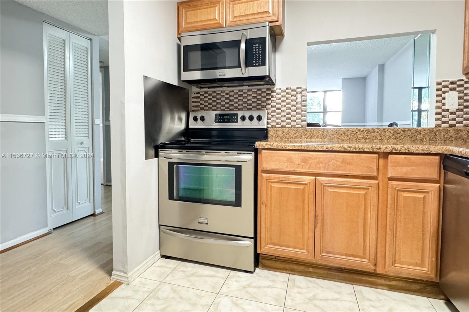 1000 Parkview Dr 306, Hallandale Beach, Florida 33009, 1 Bedroom Bedrooms, ,1 BathroomBathrooms,Residential,For Sale,1000 Parkview Dr 306,A11536727