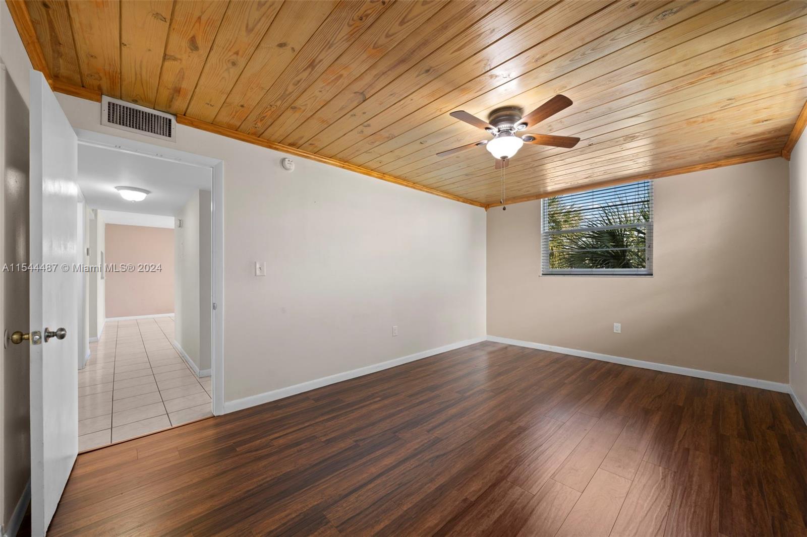 Main bedroom