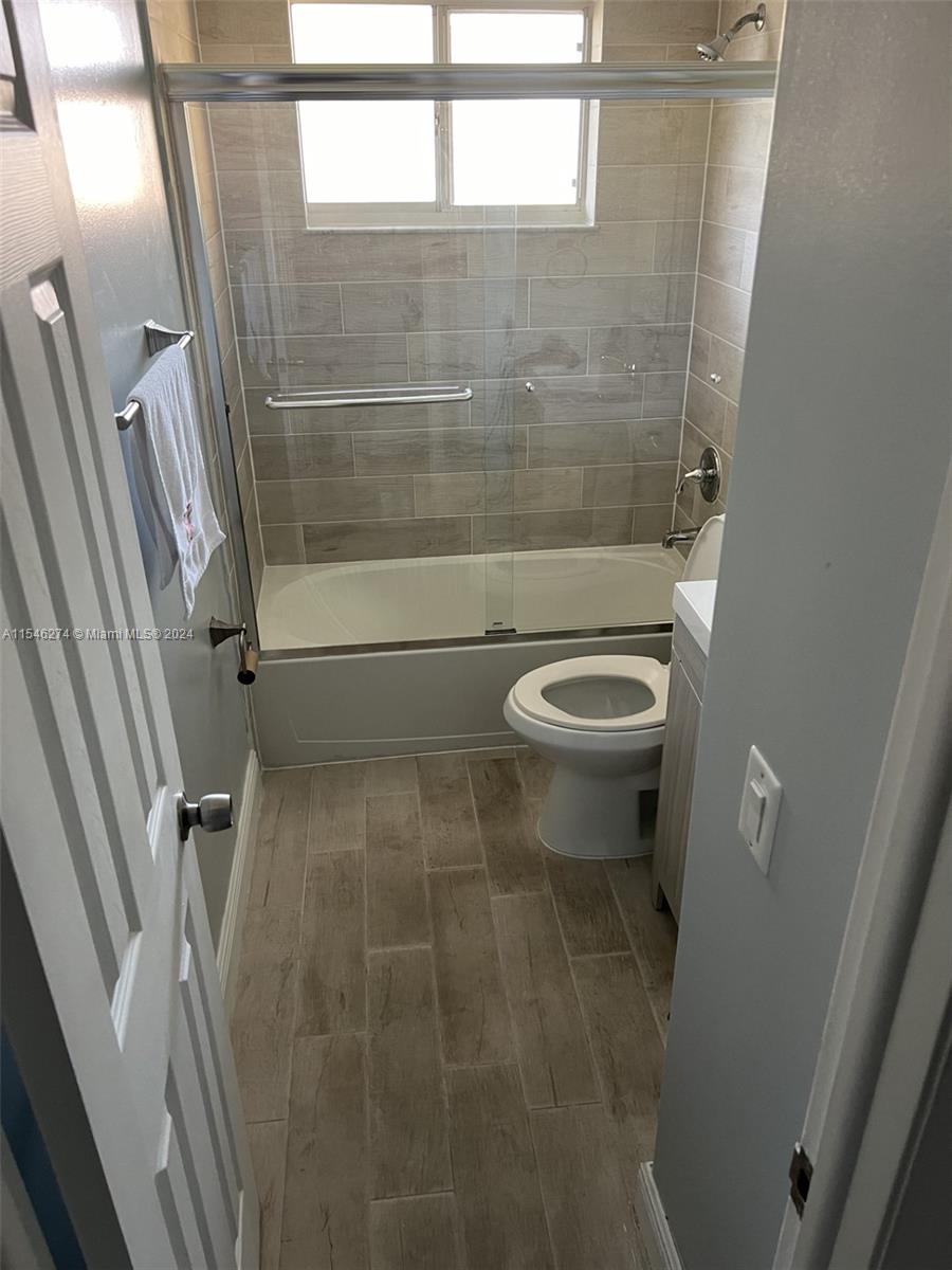 2380 W 74th St 202, Hialeah, Florida 33016, 2 Bedrooms Bedrooms, ,2 BathroomsBathrooms,Residential,For Sale,2380 W 74th St 202,A11546274