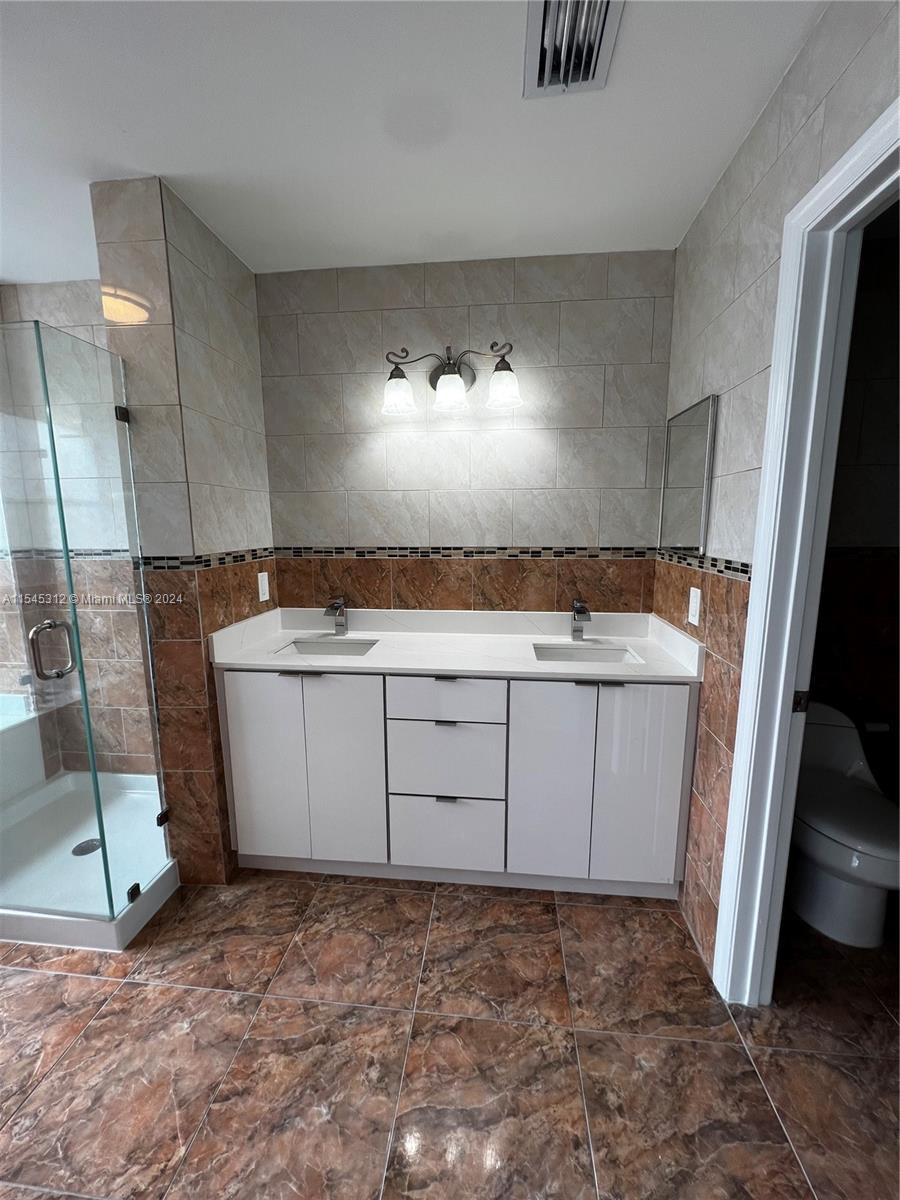 16094 SW 77th Ter -, Miami, Florida 33193, 4 Bedrooms Bedrooms, ,3 BathroomsBathrooms,Residentiallease,For Rent,16094 SW 77th Ter -,A11545312