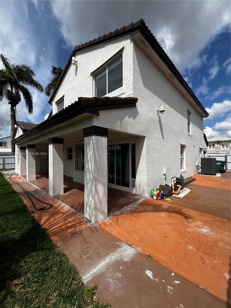 16094 SW 77th Ter -, Miami, Florida 33193, 4 Bedrooms Bedrooms, ,3 BathroomsBathrooms,Residentiallease,For Rent,16094 SW 77th Ter -,A11545312