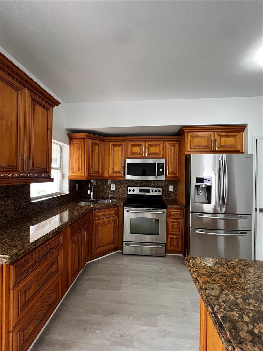 16094 SW 77th Ter -, Miami, Florida 33193, 4 Bedrooms Bedrooms, ,3 BathroomsBathrooms,Residentiallease,For Rent,16094 SW 77th Ter -,A11545312