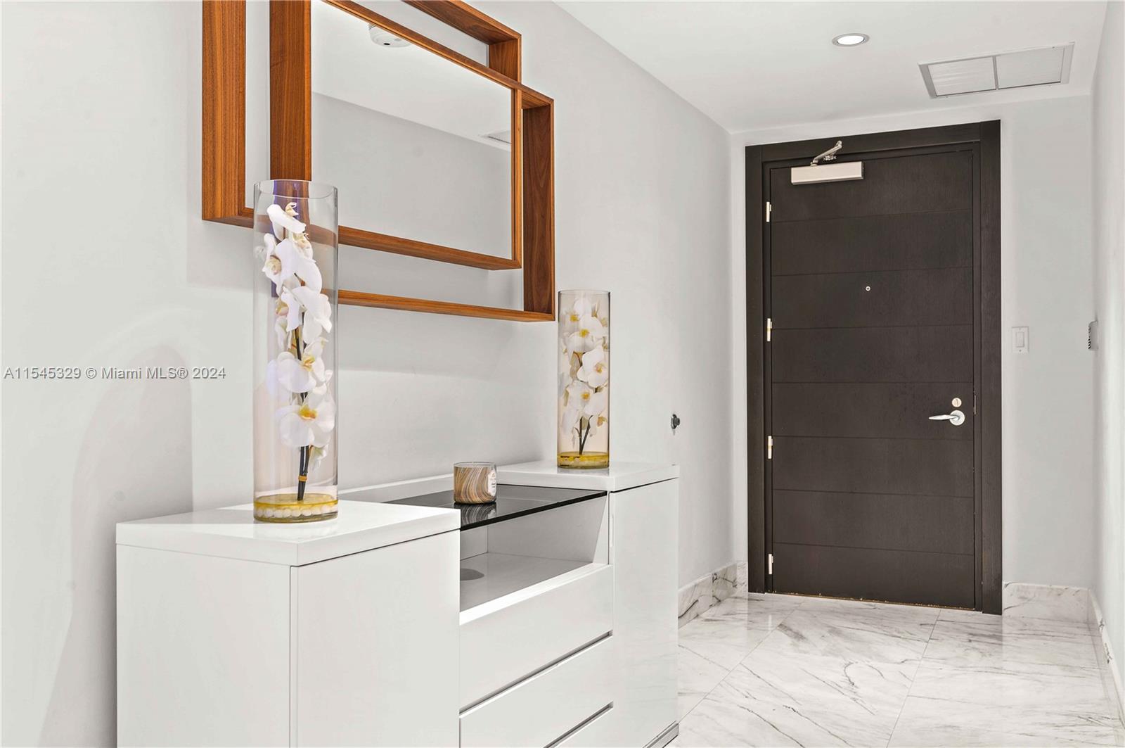 200 Biscayne Boulevard Way 3805, Miami, Florida 33131, 1 Bedroom Bedrooms, ,1 BathroomBathrooms,Residential,For Sale,200 Biscayne Boulevard Way 3805,A11545329