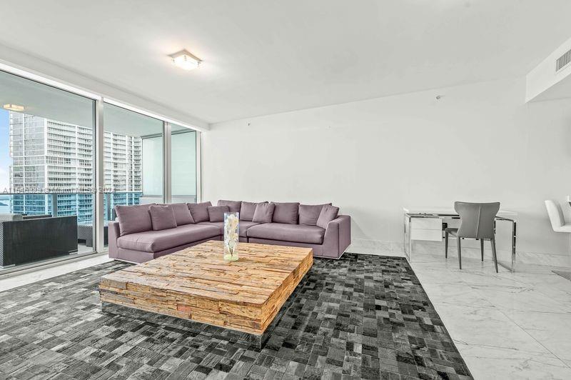 200 Biscayne Boulevard Way 3805, Miami, Florida 33131, 1 Bedroom Bedrooms, ,1 BathroomBathrooms,Residential,For Sale,200 Biscayne Boulevard Way 3805,A11545329