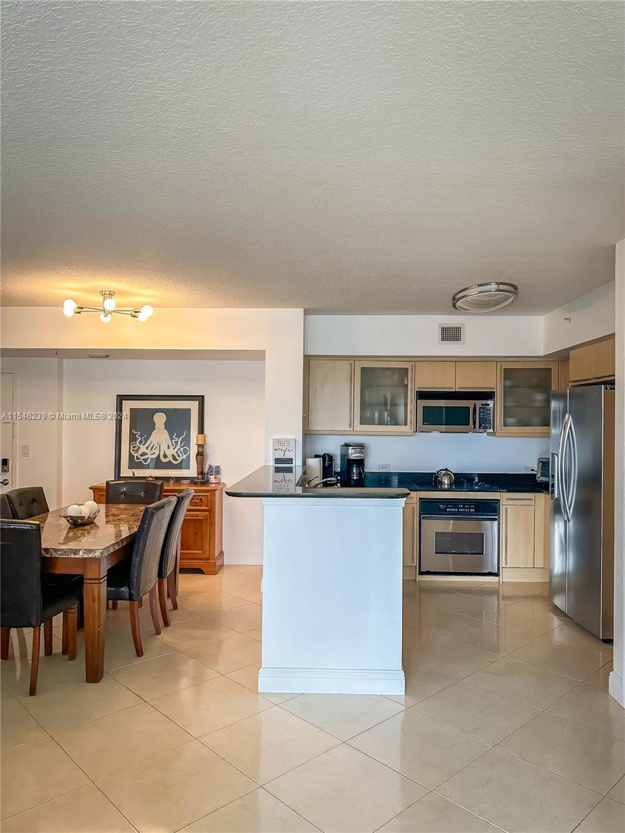2080 S Ocean Dr 1703, Hallandale Beach, Florida 33009, 2 Bedrooms Bedrooms, ,2 BathroomsBathrooms,Residentiallease,For Rent,2080 S Ocean Dr 1703,A11546239