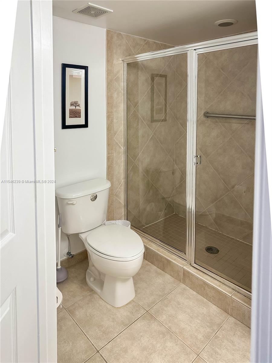 2080 S Ocean Dr 1703, Hallandale Beach, Florida 33009, 2 Bedrooms Bedrooms, ,2 BathroomsBathrooms,Residentiallease,For Rent,2080 S Ocean Dr 1703,A11546239