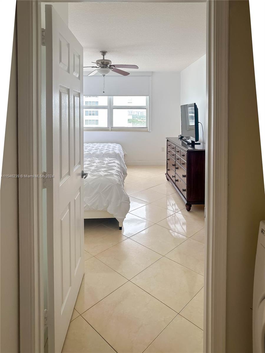 2080 S Ocean Dr 1703, Hallandale Beach, Florida 33009, 2 Bedrooms Bedrooms, ,2 BathroomsBathrooms,Residentiallease,For Rent,2080 S Ocean Dr 1703,A11546239