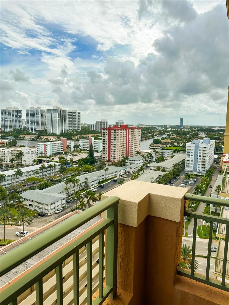 2080 S Ocean Dr 1703, Hallandale Beach, Florida 33009, 2 Bedrooms Bedrooms, ,2 BathroomsBathrooms,Residentiallease,For Rent,2080 S Ocean Dr 1703,A11546239