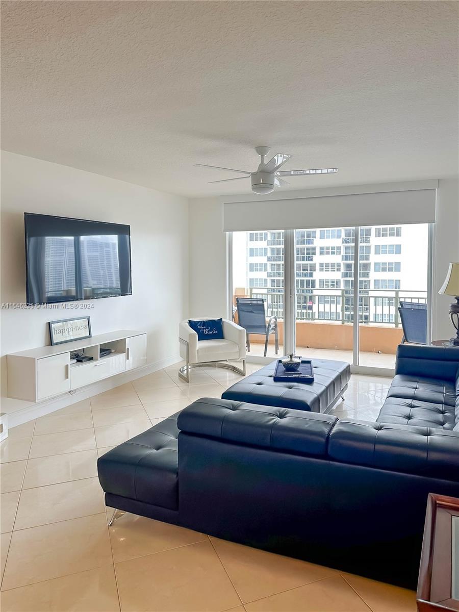 2080 S Ocean Dr 1703, Hallandale Beach, Florida 33009, 2 Bedrooms Bedrooms, ,2 BathroomsBathrooms,Residentiallease,For Rent,2080 S Ocean Dr 1703,A11546239