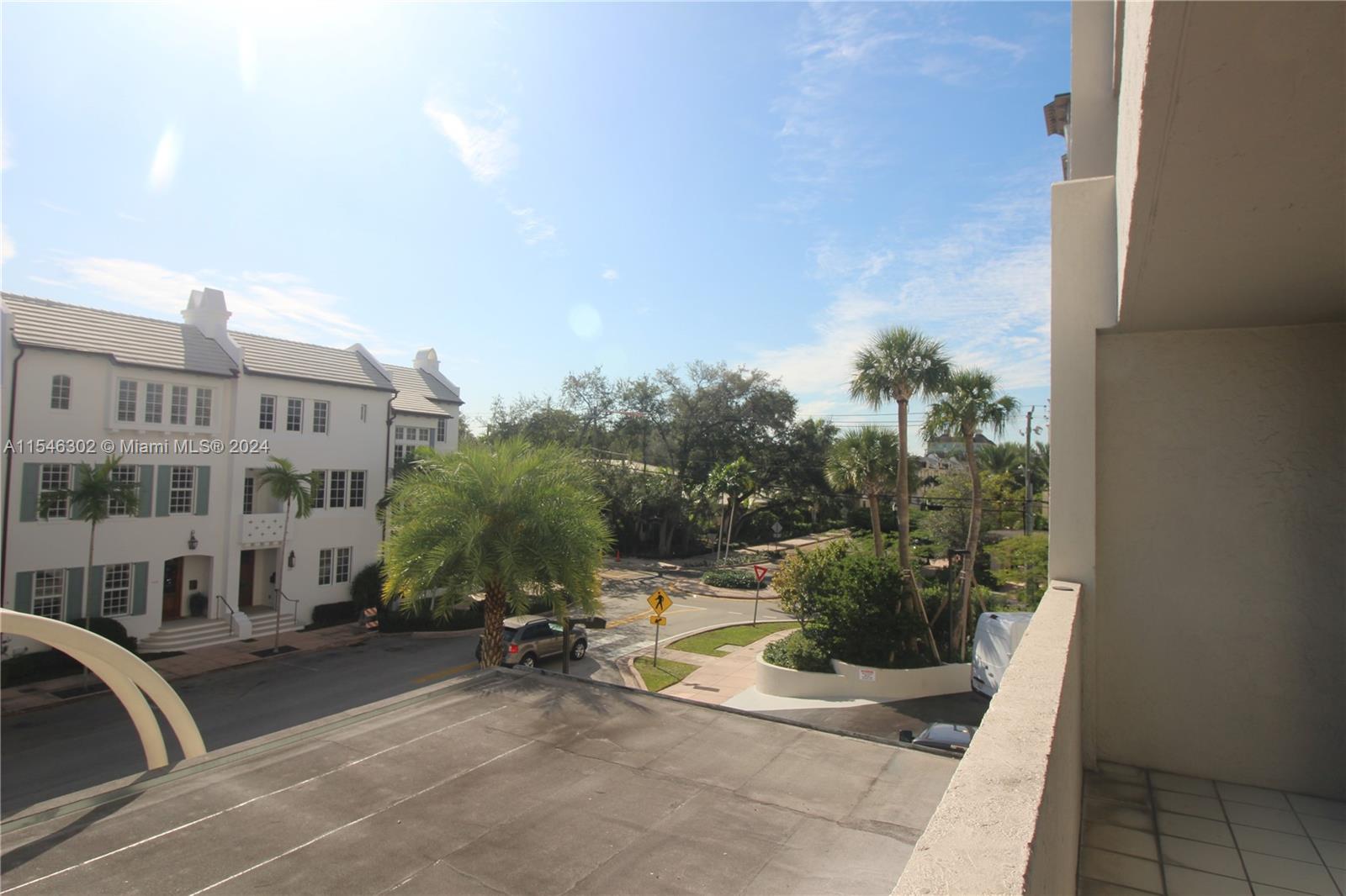 441 Valencia Ave 202, Coral Gables, Florida 33134, 1 Bedroom Bedrooms, ,1 BathroomBathrooms,Residentiallease,For Rent,441 Valencia Ave 202,A11546302