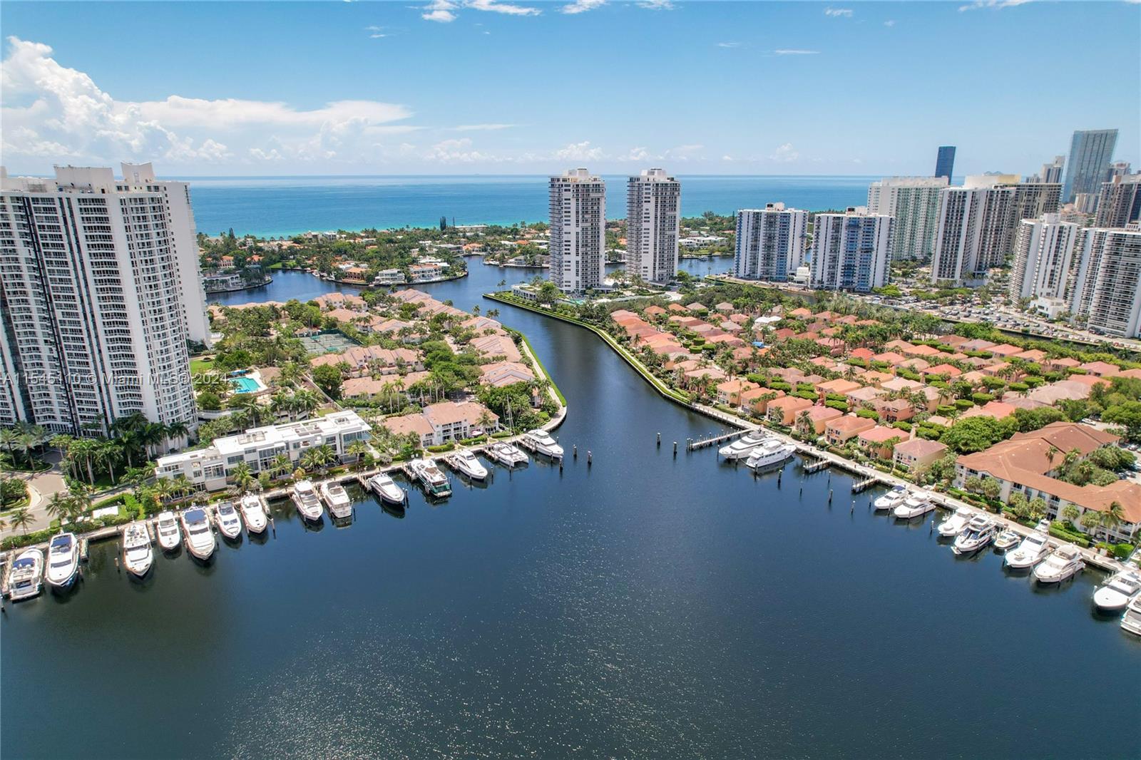 3552 Magellan Cir, Aventura, FL, 33180 United States, 2 Bedrooms Bedrooms, ,2 BathroomsBathrooms,Residential,For Sale,Magellan Cir,A11545110