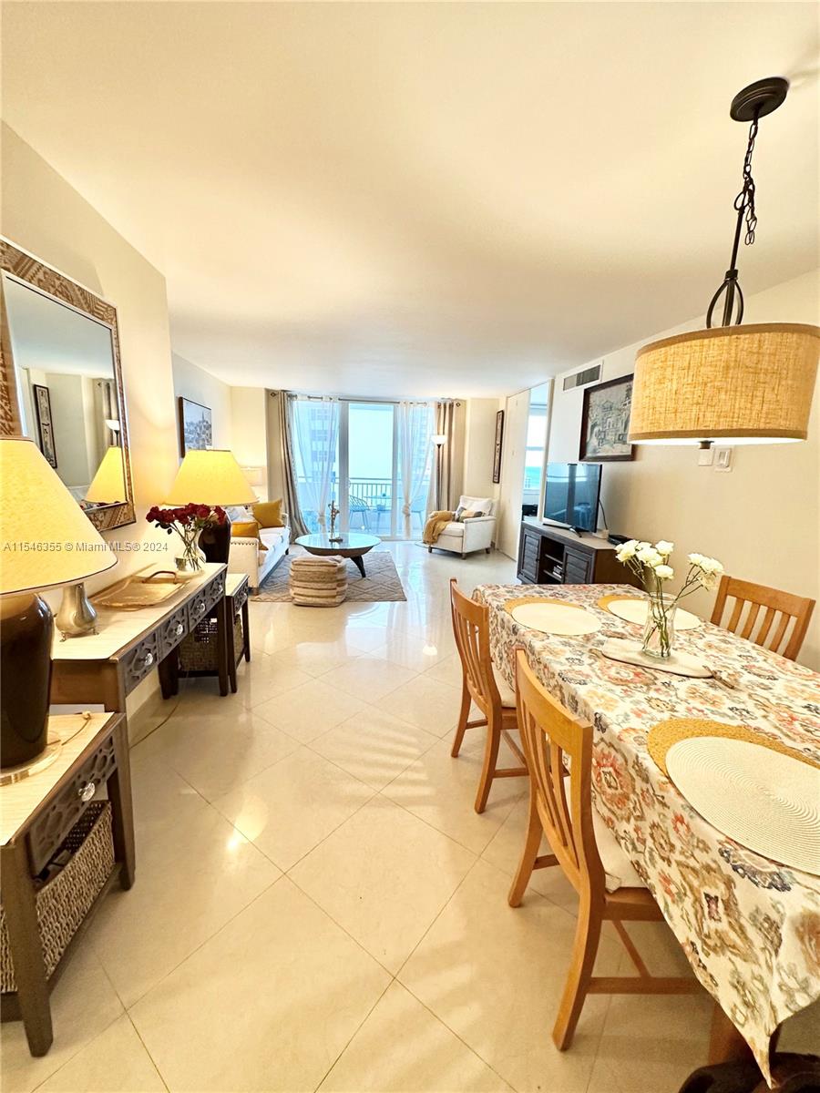 3180 S Ocean Dr 906, Hallandale Beach, Florida 33009, 2 Bedrooms Bedrooms, ,2 BathroomsBathrooms,Residentiallease,For Rent,3180 S Ocean Dr 906,A11546355