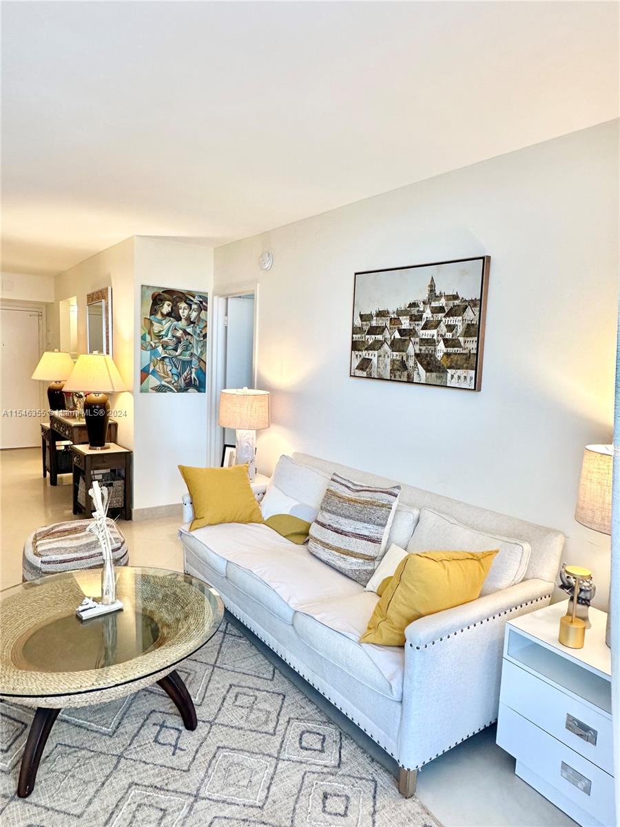 3180 S Ocean Dr 906, Hallandale Beach, Florida 33009, 2 Bedrooms Bedrooms, ,2 BathroomsBathrooms,Residentiallease,For Rent,3180 S Ocean Dr 906,A11546355