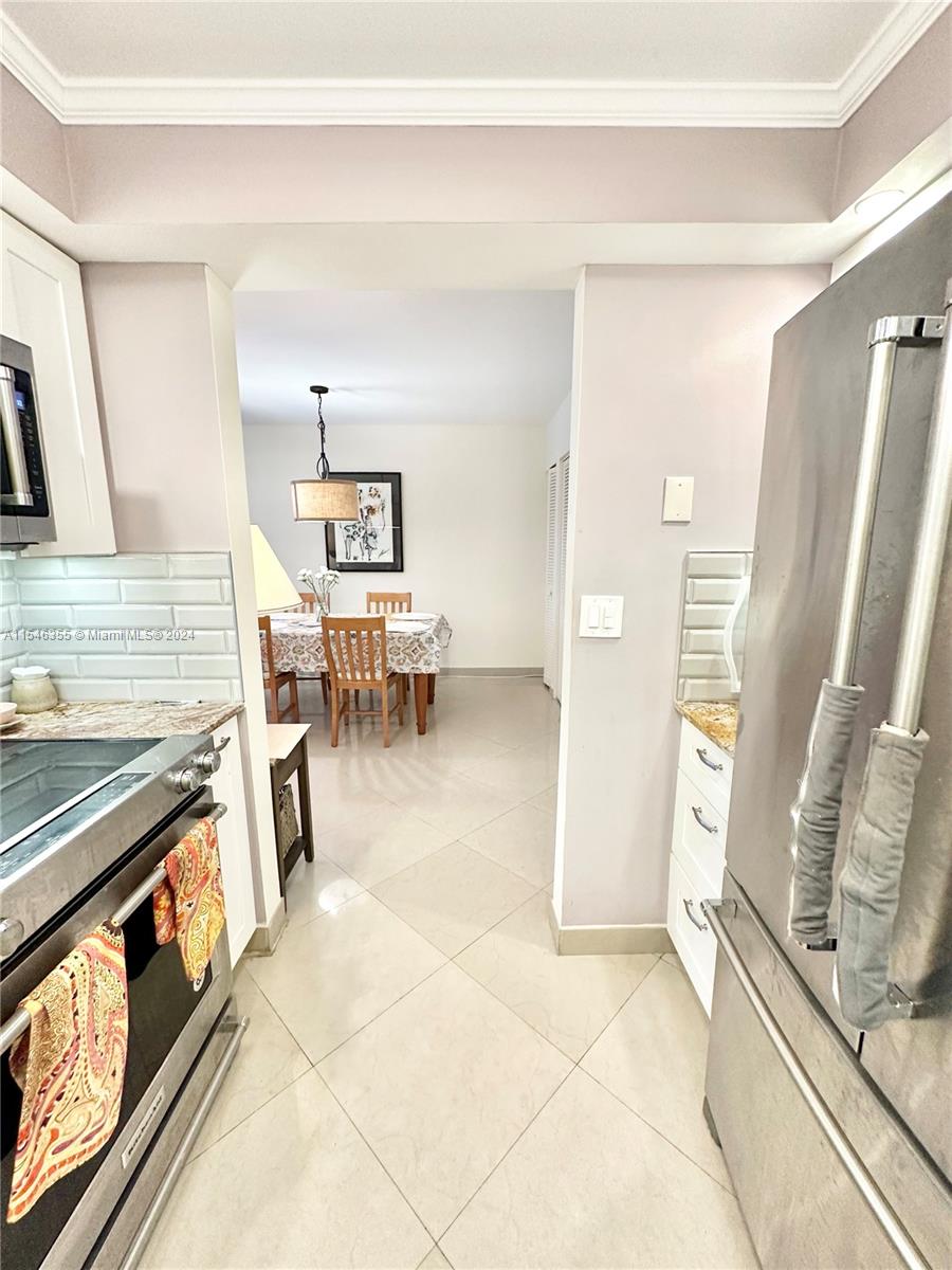 3180 S Ocean Dr 906, Hallandale Beach, Florida 33009, 2 Bedrooms Bedrooms, ,2 BathroomsBathrooms,Residentiallease,For Rent,3180 S Ocean Dr 906,A11546355