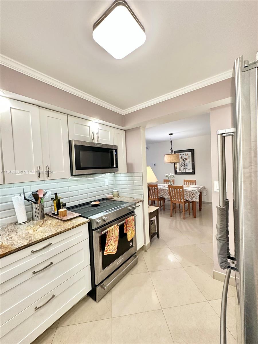 3180 S Ocean Dr 906, Hallandale Beach, Florida 33009, 2 Bedrooms Bedrooms, ,2 BathroomsBathrooms,Residentiallease,For Rent,3180 S Ocean Dr 906,A11546355