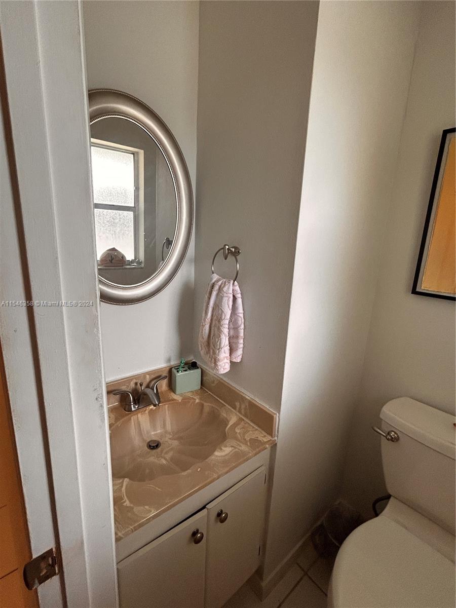 7925 Fairview Dr 208, Tamarac, Florida 33321, 1 Bedroom Bedrooms, ,1 BathroomBathrooms,Residential,For Sale,7925 Fairview Dr 208,A11546358