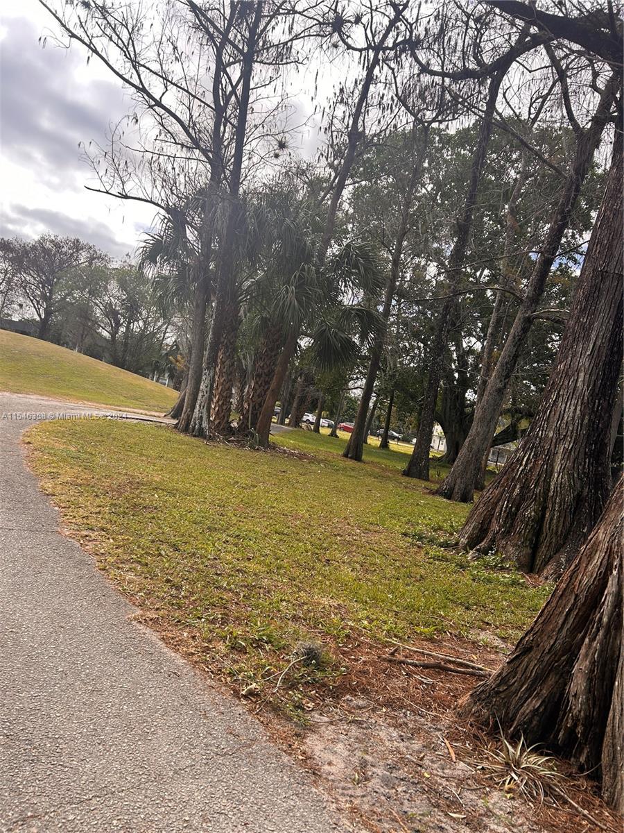 7925 Fairview Dr 208, Tamarac, Florida 33321, 1 Bedroom Bedrooms, ,1 BathroomBathrooms,Residential,For Sale,7925 Fairview Dr 208,A11546358