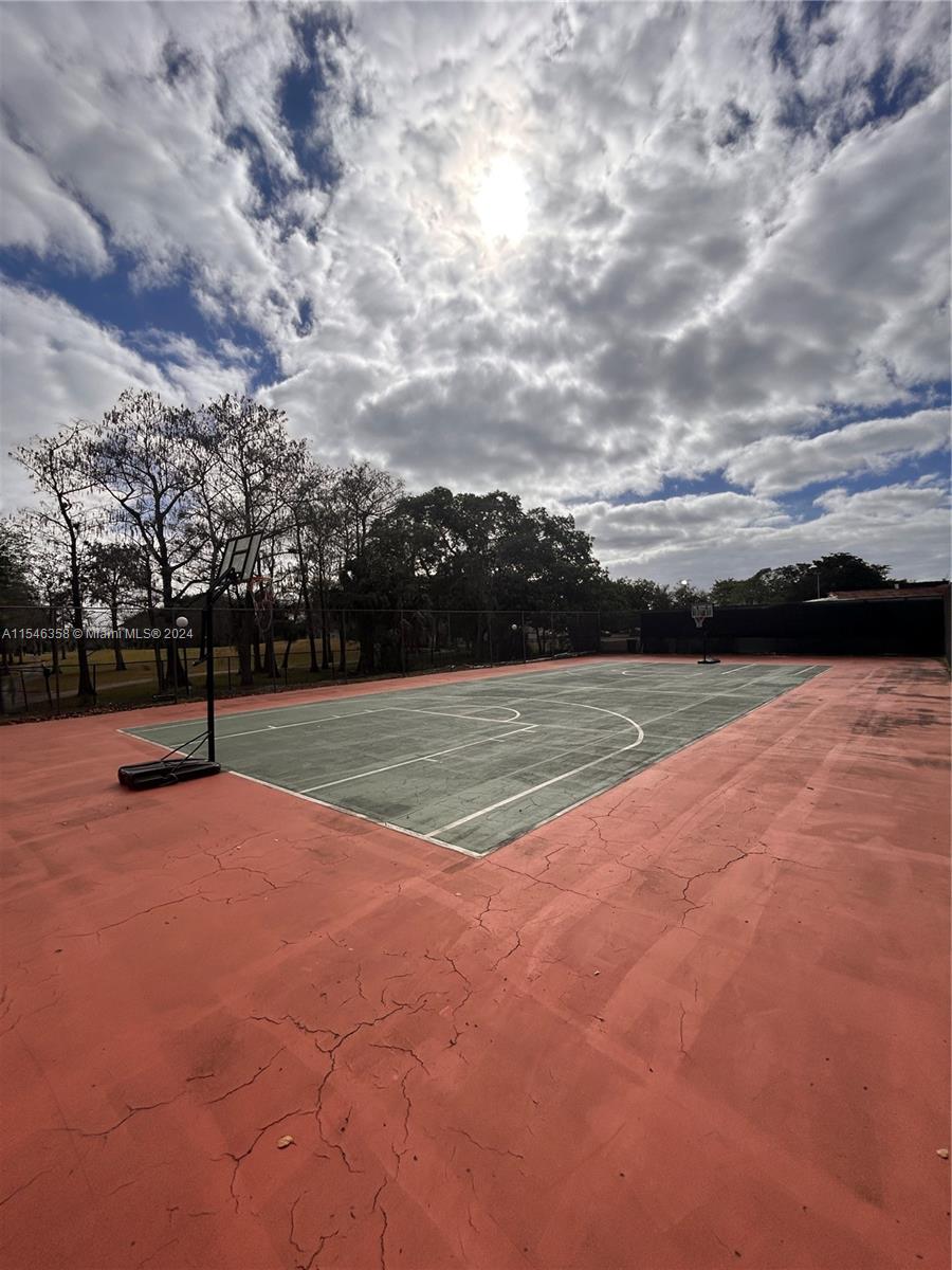 7925 Fairview Dr 208, Tamarac, Florida 33321, 1 Bedroom Bedrooms, ,1 BathroomBathrooms,Residential,For Sale,7925 Fairview Dr 208,A11546358