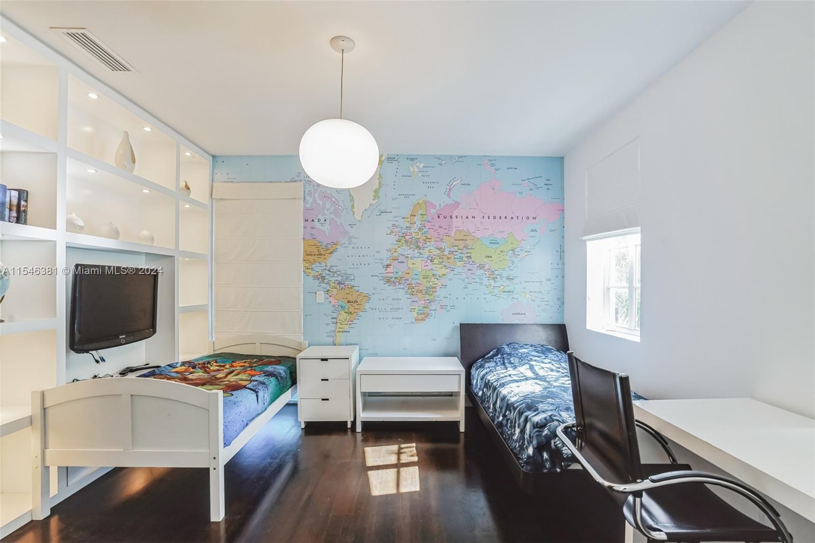 215 Water Way, Miami Beach, FL, 33141 United States, 5 Bedrooms Bedrooms, ,5 BathroomsBathrooms,Residential,For Sale,Water Way,A11546381